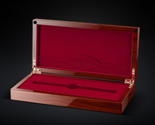 将图片加载到图库查看器,Lucky Harvey Dragon Automatic Watch