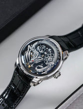 将图片加载到图库查看器,Lucky Harvey Dragon Automatic Watch