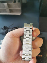 Load image into Gallery viewer, Vacheron Constantin Overseas Gen 2 Blue dial 340 Limited piece. Super Rare