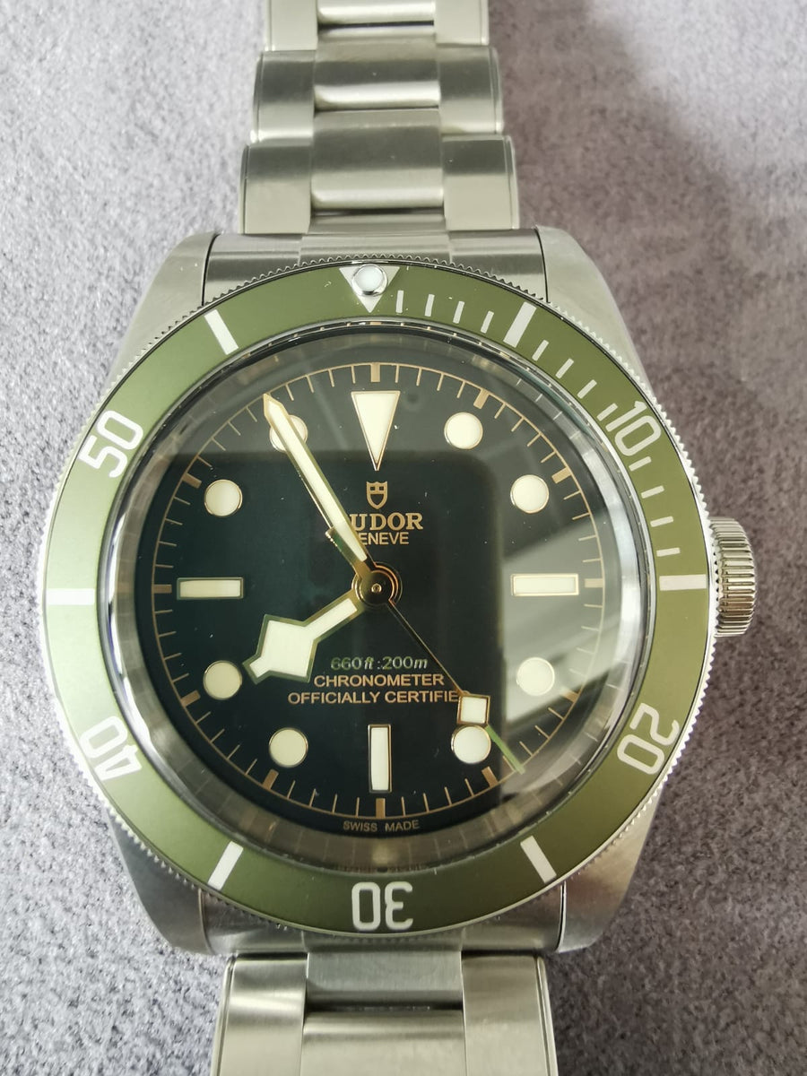 Tudor black outlet bay harrods replica