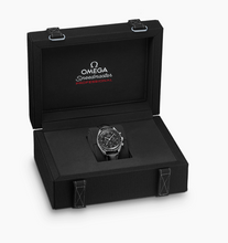 將圖片載入圖庫檢視器 Speedmaster Moonwatch 3861 Sapphire on Leather