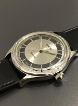 Load image into Gallery viewer, Kurono Toyko CHRONO TOKYO BY HAJIME ASAOKA “Bullseye” Champagne LIMITED 50 for Japan Domestic Market