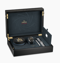 Load image into Gallery viewer, Omega Seamaster Diver 300 M James Bond Limited Edition