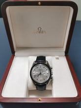 Load image into Gallery viewer, Omega Speedmaster Professional Apollo XI 25th Anniversary White Gold 500 LE 3692.30
