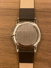 将图片加载到图库查看器,Universal Genève Vintage Wood Dial