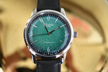 Load image into Gallery viewer, Glashutte Original Sixties Annual Edition 39mm Green 1-39-52-03-02-04
