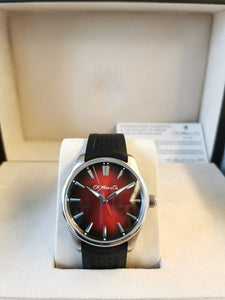 H.Moser & Cie. PIONEER CENTRE SECONDS SWISS MAD RED