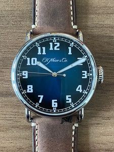H.Moser & Cie. Centre Seconds Funky Blue Heritage 8200-1201